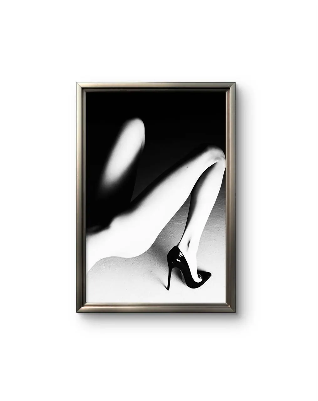 Bonaque - Elegance in Contrast — Fotografie is prima kunstprint door Bonaque